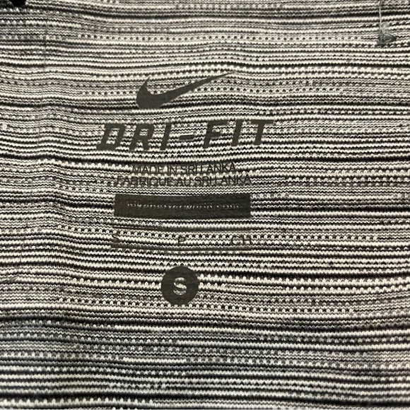 Nike Dri-Fit Peek a Boo Leggings.  Size S - Picture 5 of 8